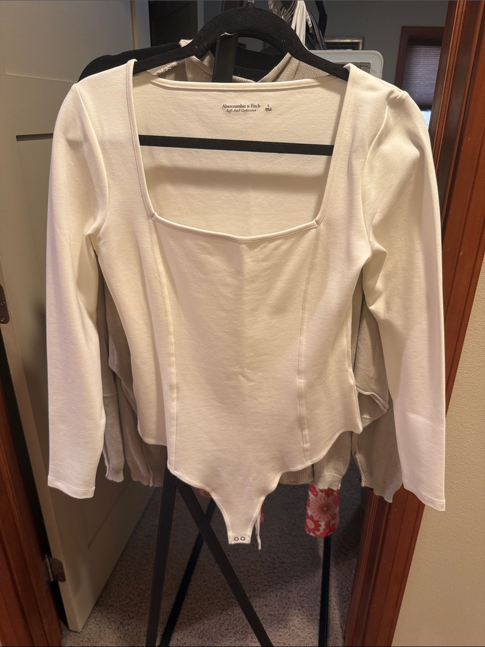 Abercrombie & Fitch Cream Long-Sleeve Square-Neck Bodysuit